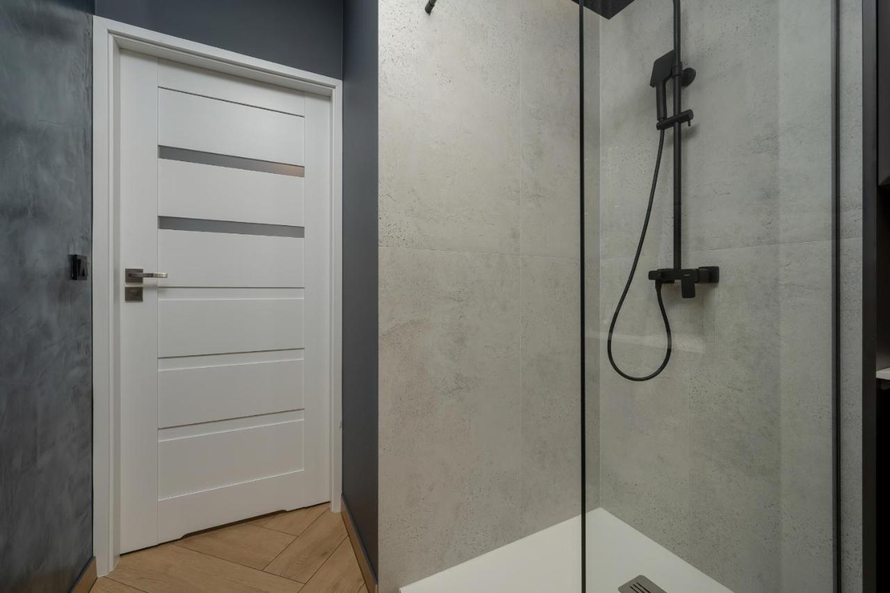 Black And Beige With Balcony And Parking In By Renters * Wroclaw